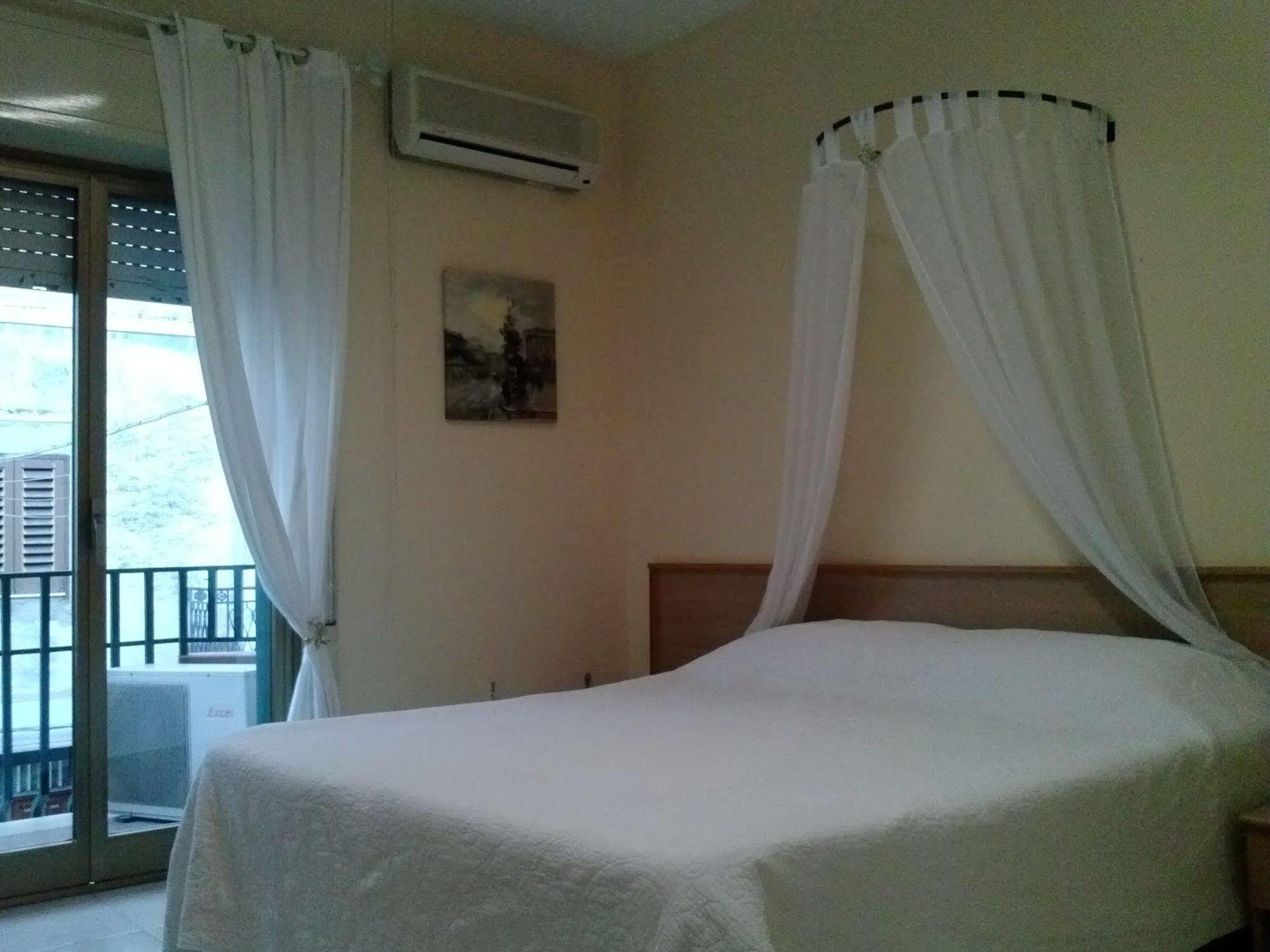Hotel Sicania Montedoro Buitenkant foto
